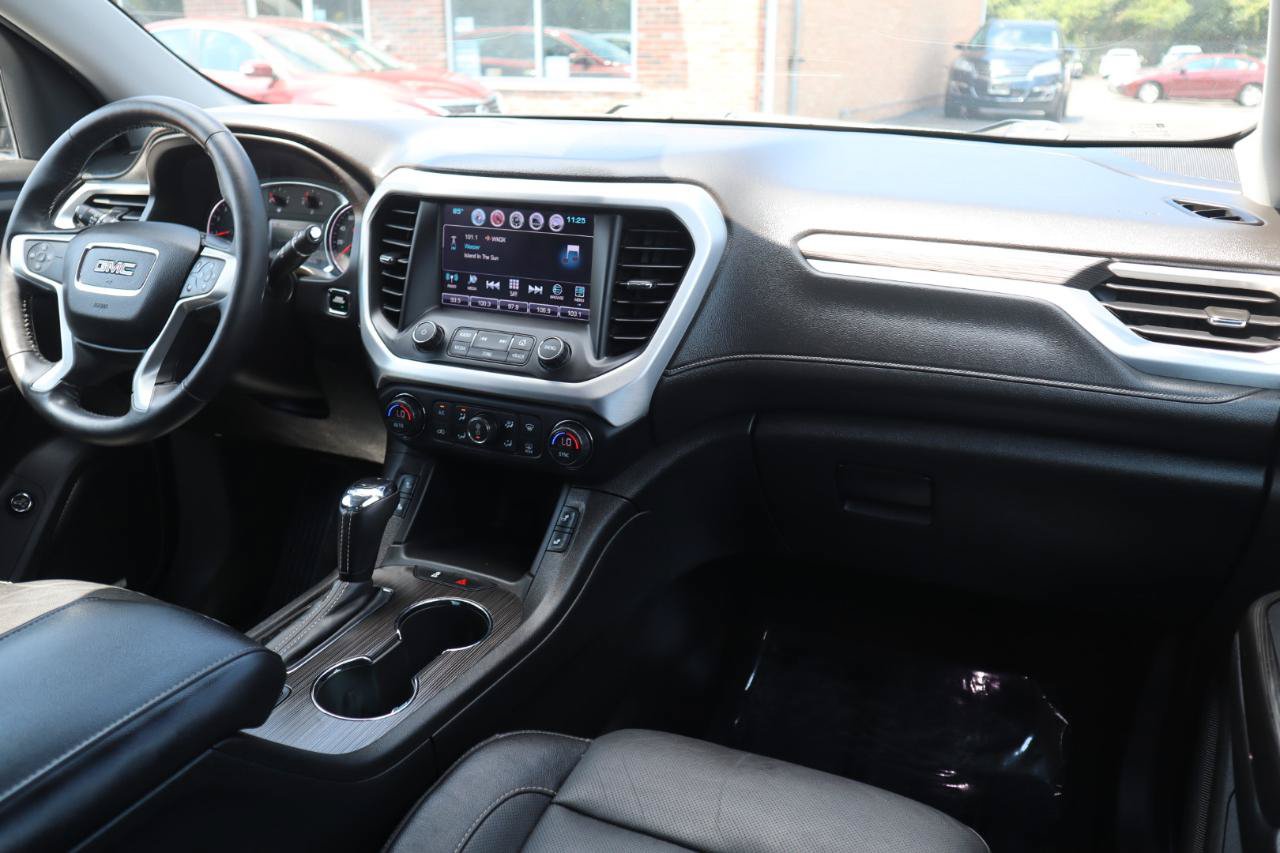 Used 2017 GMC Acadia SLT AWD/4WD image 11