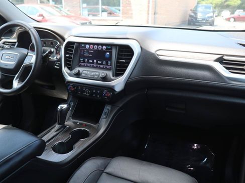 Used 2017 GMC Acadia SLT AWD/4WD image 11