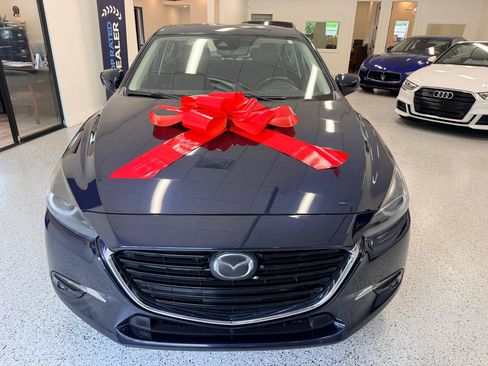 Used 2018 MAZDA MAZDA3 Grand Touring w/ Premium Equipment Package FWD image 14