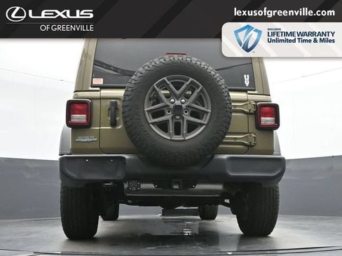 Used 2025 Jeep Wrangler Unlimited Sport AWD/4WD image 37