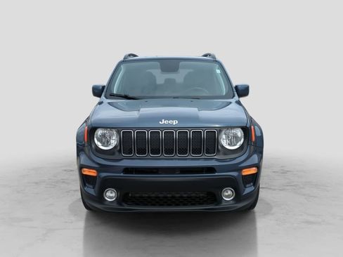 Used 2020 Jeep Renegade Latitude w/ Cold Weather Group AWD/4WD image 3