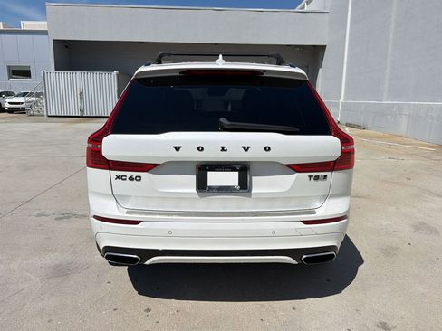 Used 2020 Volvo XC60 T5 R-Design w/ Protection Package Premier AWD/4WD image 9