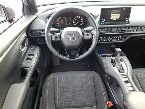 Used 2023 Honda HR-V Sport image 11