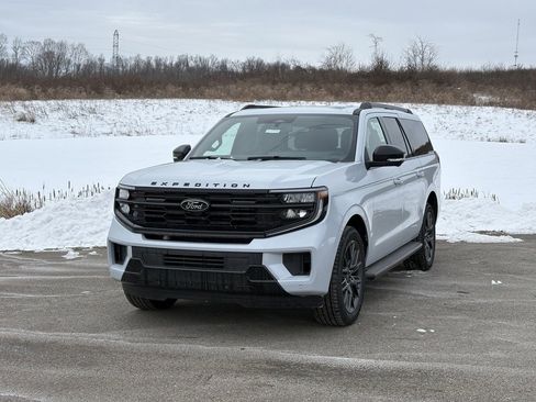 New 2026 Ford Expedition Max Platinum w/ Stealth Appearance Package image 1