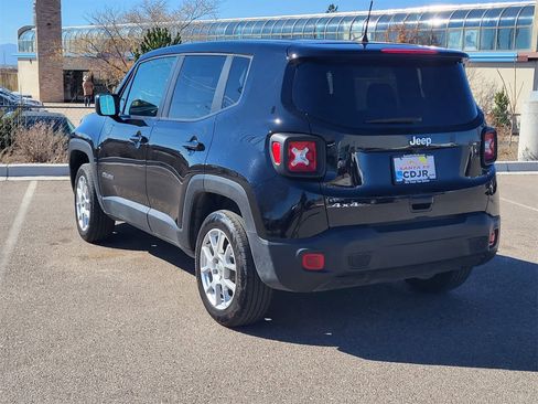 Used 2023 Jeep Renegade Latitude image 7