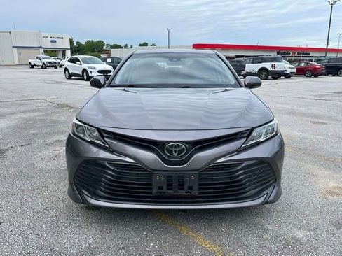Used 2019 Toyota Camry LE w/ Convenience Package FWD image 9