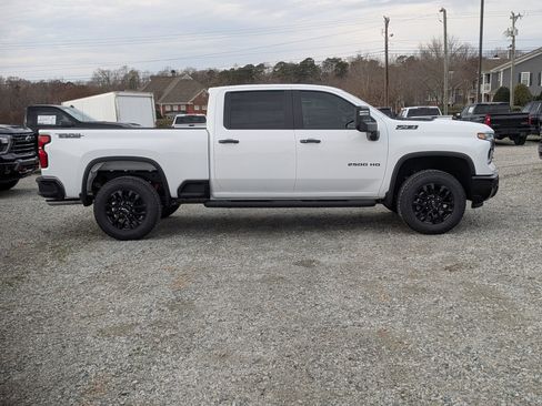 New 2026 Chevrolet Silverado 2500 LT w/ Trail Boss Package image 9