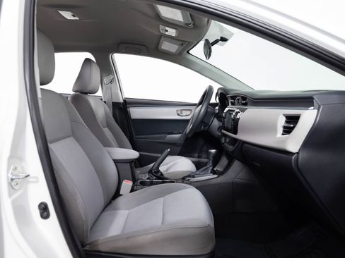 Used 2015 Toyota Corolla LE image 26