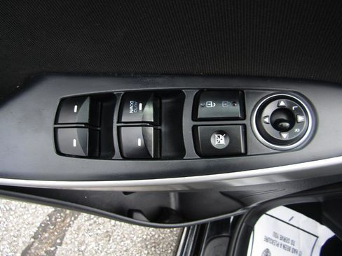 Used 2016 Hyundai Elantra GT image 11