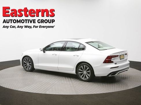 Used 2022 Volvo S60 B5 Momentum image 63