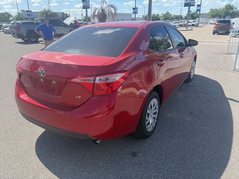 Used 2019 Toyota Corolla LE image 5