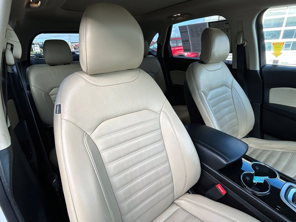 Used 2015 Ford Edge SEL w/ Equipment Group 201A AWD/4WD image 44