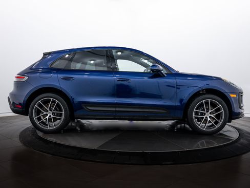 Certified 2026 Porsche Macan image 8