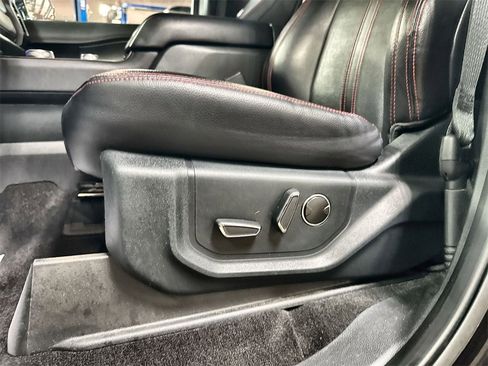 Used 2021 Ford Expedition Limited image 13