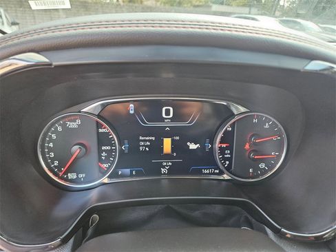 Used 2025 Chevrolet Blazer RS image 18