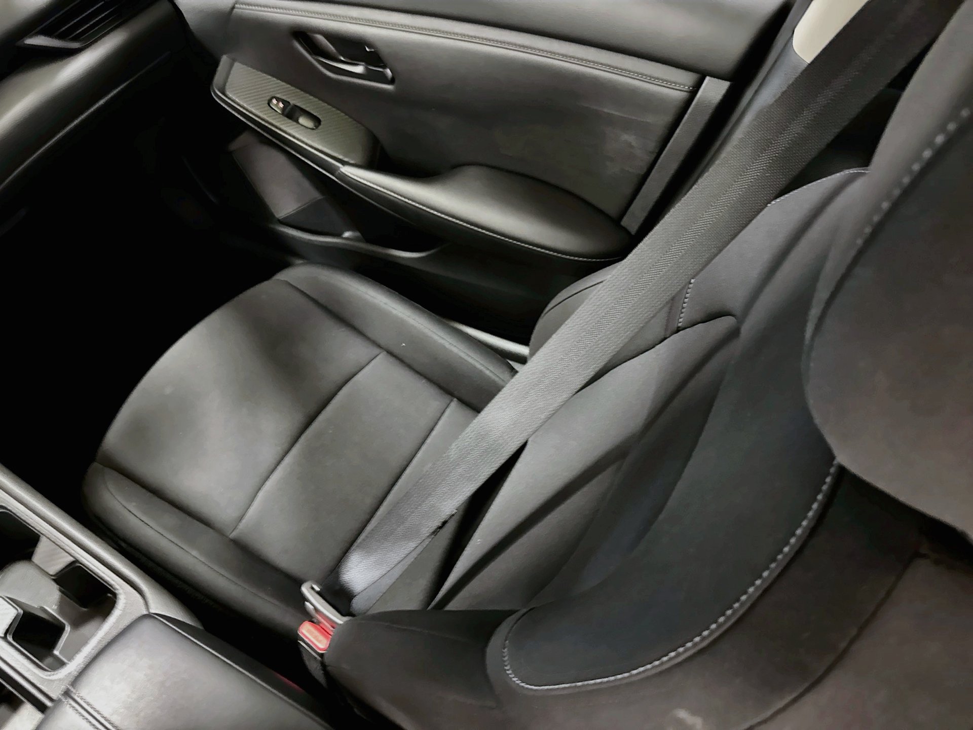 Used 2025 Nissan Sentra S FWD image 21