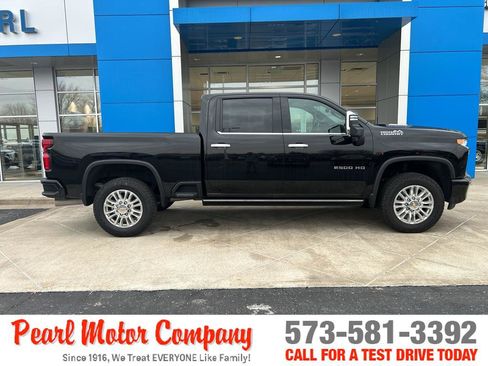 Certified 2023 Chevrolet Silverado 2500 High Country image 3
