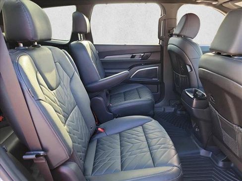 Used 2024 Kia Telluride SX X-Pro AWD/4WD image 16