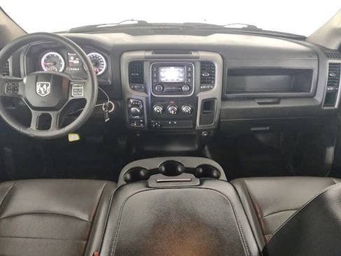 Used 2022 RAM 1500 Tradesman w/ Chrome Appearance Group image 11