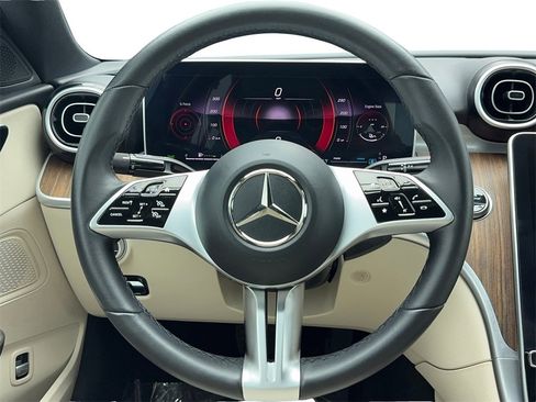 Used 2025 Mercedes-Benz C 300 C 300 NAV,CAM,PANO,HTD STS,BLI image 18