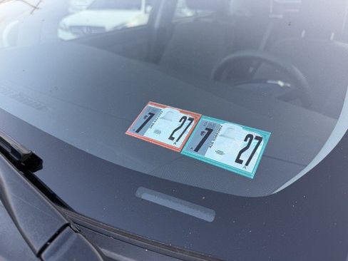 Used 2015 Toyota Prius Three FWD image 33