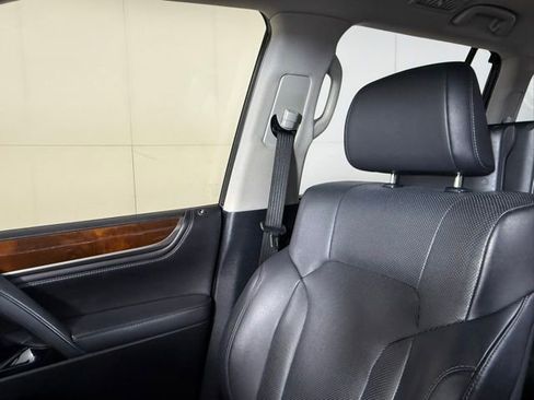 Used 2017 Lexus LX 570 4WD image 22