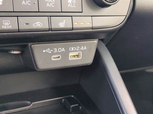 New 2026 Subaru Outback Limited image 32