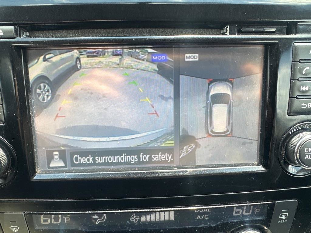 Used 2016 Nissan Rogue SL AWD/4WD image 14
