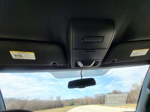 Used 2016 Dodge Grand Caravan SE image 23