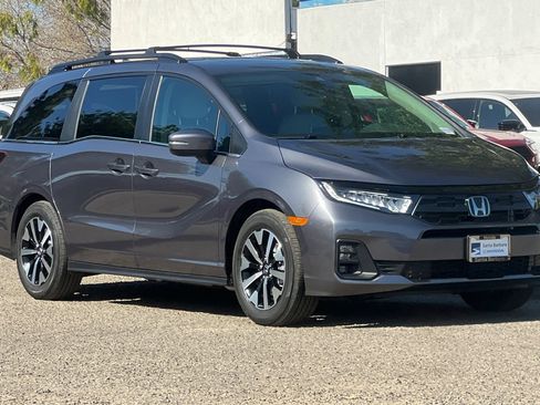 New 2026 Honda Odyssey EX-L image 2