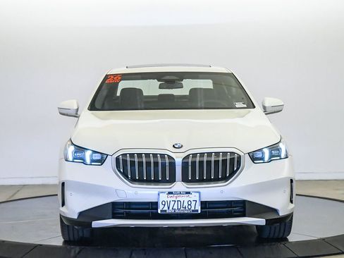 Used 2026 BMW 530i RWD image 7