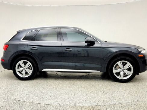 Used 2019 Audi Q5 2.0T Premium Plus w/ Premium Plus Package AWD/4WD image 4