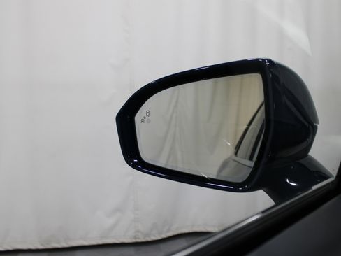 Used 2019 Lincoln Nautilus Reserve w/ Driver Assistance Package image 13