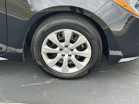 Used 2024 Toyota Corolla LE image 13