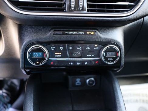 Used 2021 Ford Escape SE w/ Convenience Package image 26