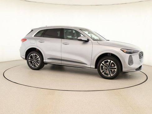 New 2025 Audi Q5 Premium Plus image 9