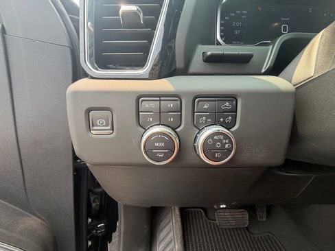 Used 2025 GMC Sierra 1500 Denali Ultimate AWD/4WD image 4