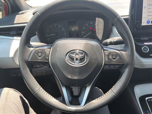 Used 2025 Toyota Corolla SE FWD image 23