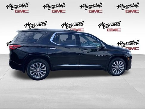 Used 2023 Chevrolet Traverse Premier AWD/4WD image 9