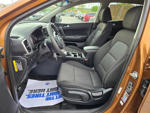 Used 2021 Kia Sportage LX AWD/4WD image 14