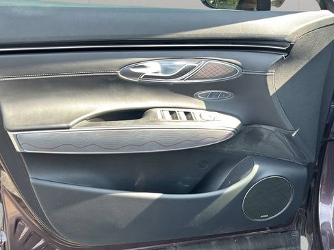 Used 2022 Genesis GV70 2.5T w/ Advanced Package AWD/4WD image 16