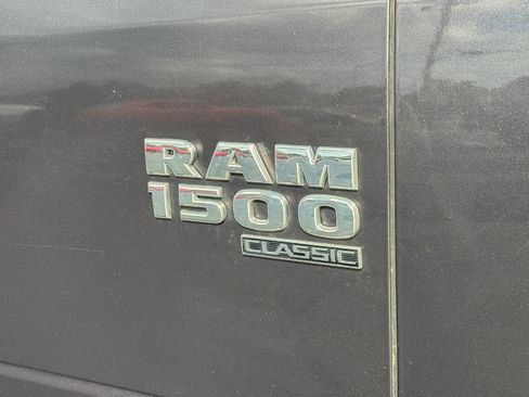 Used 2019 RAM 1500 Express AWD/4WD image 11