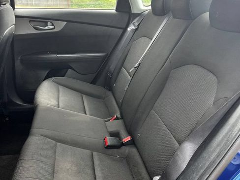 Used 2020 Kia Forte LXS FWD image 12