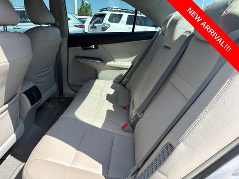Used 2012 Toyota Camry XLE w/ Convenience Pkg FWD image 7