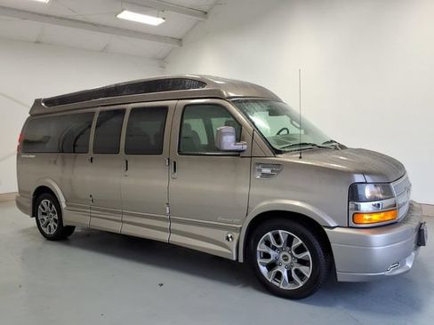 Used 2024 Chevrolet Express 2500 Extended w/ Driver Convenience Package RWD image 2