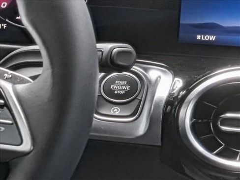 Used 2026 Mercedes-Benz GLB 250 image 22