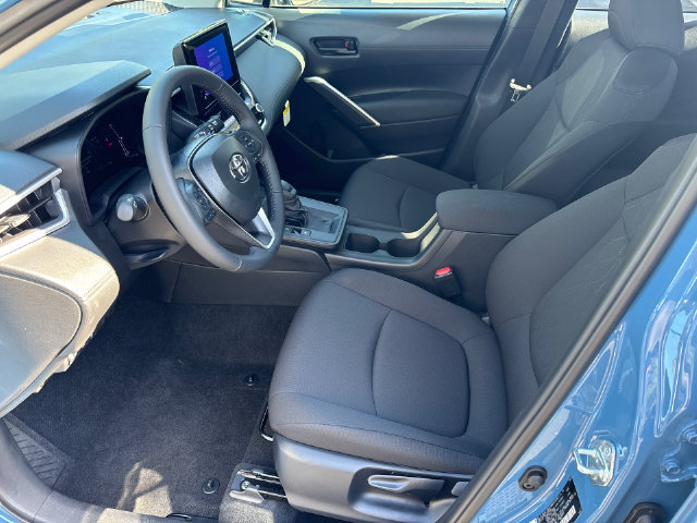 Certified 2026 Toyota Corolla Cross LE FWD image 24
