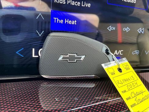 Used 2024 Chevrolet Traverse RS w/ LPO, Floor Liner Package image 13