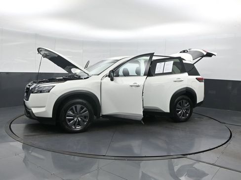 Used 2025 Nissan Pathfinder SV image 57