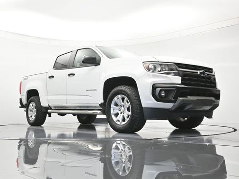 Used 2022 Chevrolet Colorado Z71 AWD/4WD image 38
